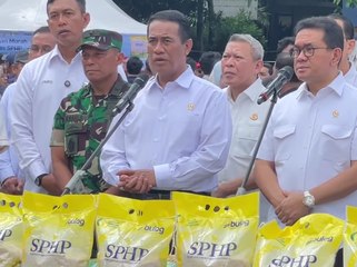 Mentan Pastikan Beras SPHP Rusak Bisa Ditukar Langsung di Bulog.