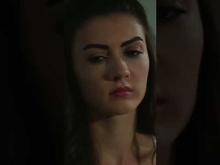 نازلي قرأت رسالة ميليسا 😕 | مسلسل بنات الشمس 🌞 #handeerçel #shorts #güneşinkızları