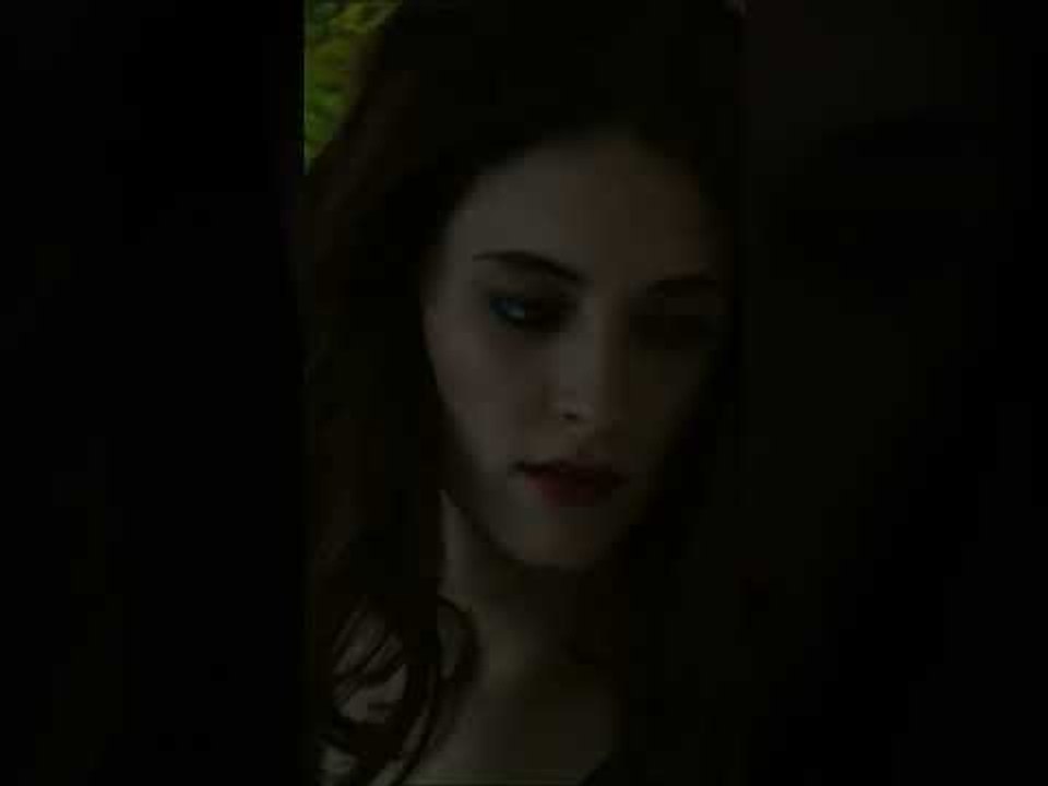 ماذا تحاول آسيا أن تفعل مع مصطفى ؟ 😮 | مسلسل نارين #نارين #shorts #kanald #birbulutolsam