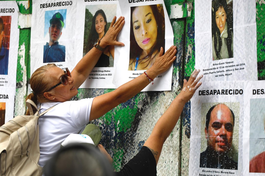 Acusan falta de voluntad política de autoridades, en la Glorieta de las y los Desaparecidos