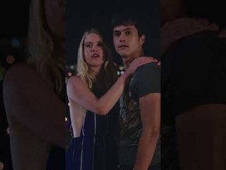 قصي يخرب رقصة علاء مع لارا 🙄 | مسلسل حكاية بودروم #حكاية_بودروم #bodrummasalı #kanald #shorts