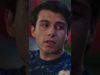 قعدة شباب بدون معنى 😂 | مسلسل حكاية بودروم #حكاية_بودروم #bodrummasalı #kanald #shorts