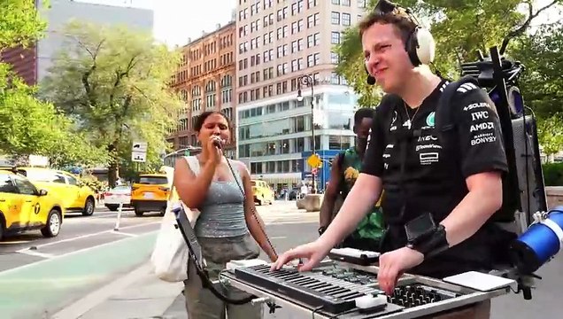 I Got RANDOM Singers & Musicians JAMMING Together in NYC_HD_60fps