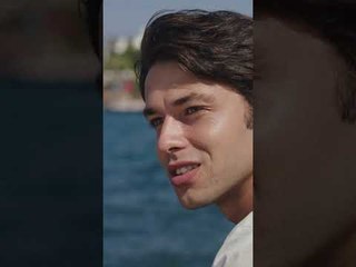 إنت حالتك ميؤوس منها يا فراشة 😂 | مسلسل حكاية بودروم #حكاية_بودروم #bodrummasalı #kanald #shorts