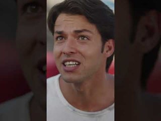 فراشة معصب و بيصرخ على الكل 😱 | مسلسل حكاية بودروم #حكاية_بودروم #bodrummasalı #kanald #shorts
