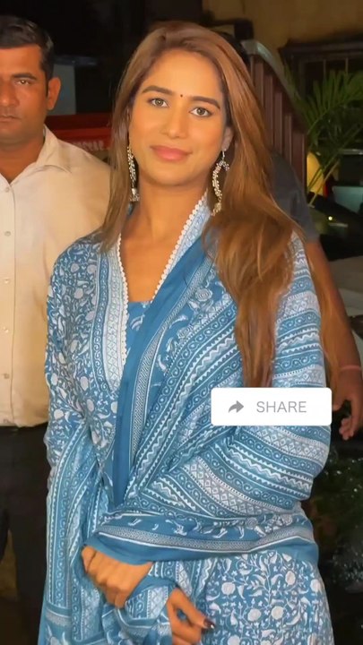 Bollywood Actress Poonam Pandey in Public Poses ❤️🥰🔥 #poonampandey #bollywood #actresses #actressreels #actress