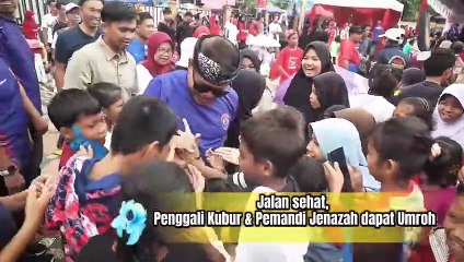 Hadiri Jalan Sehat, Gubernur Hadiahi Umrah untuk Penggali Kubur dan Pemandi Jenazah