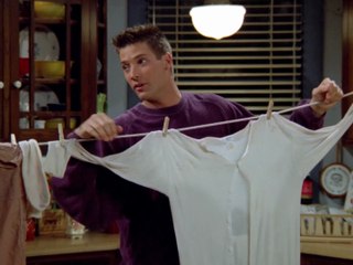 Notre Belle Famille - Cody s'étale