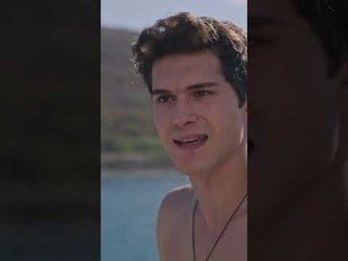 علاء بيدعي ربه عشان ينقذه من إيلين😂 | مسلسل حكاية بودروم #حكاية_بودروم #bodrummasalı #kanald #shorts