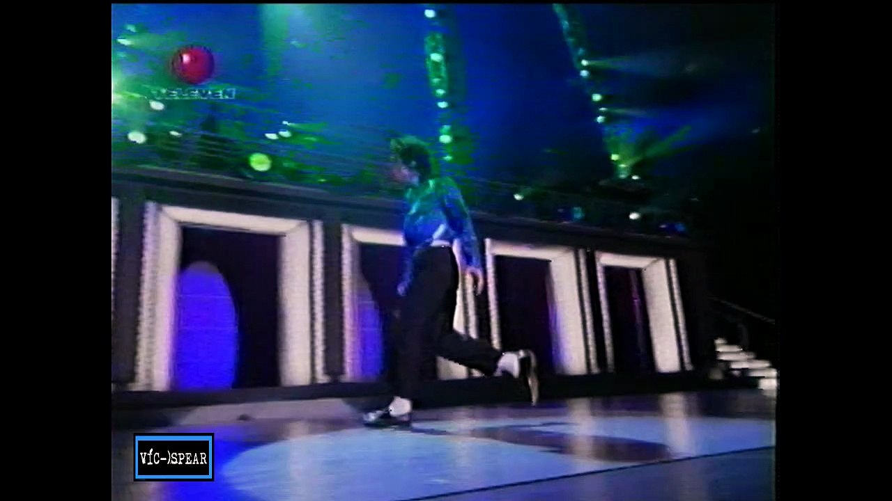 Michael Jackson: The Way You Make Me Feel - Televen (2004) Venezuela