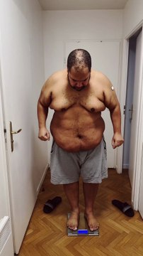 Mon poids sur la balance m’a surpris aujourd’hui 😲 #obesite #diabete #pertedepoids #humour #transformation