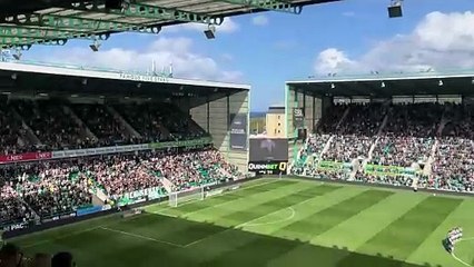 Hibs fans applaud Rod Petrie