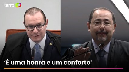 Advogado de Bolsonaro diz aos risos ao cumprimentar Zanin: ‘Sabe bem o que é estar aqui'