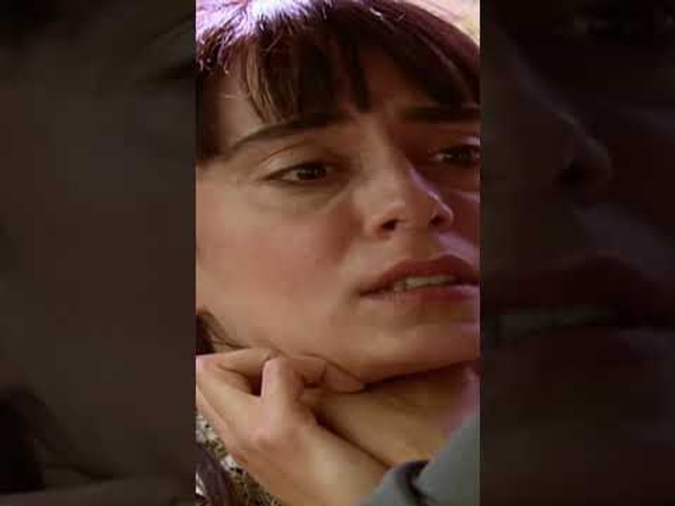 مصطفى يعتدي على نارين 😱 | مسلسل نارين #نارين #shorts #kanald #birbulutolsam