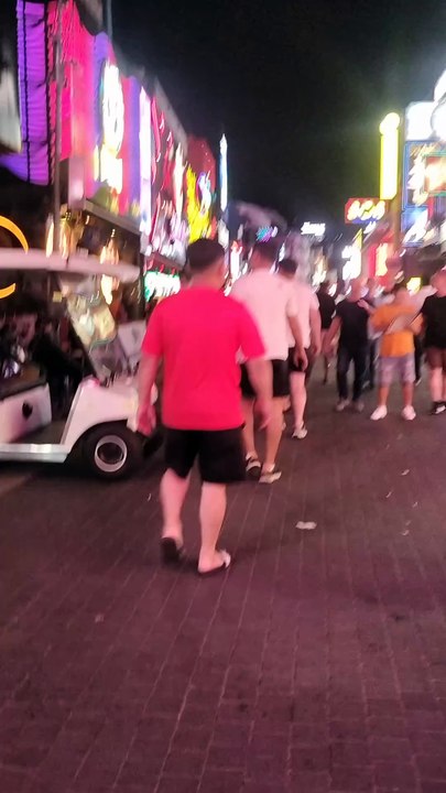 Walking Street in Pattaya city, Thailand #bangkok #walkingstreet #thailand #fxyoeditz #fyp #thaitown