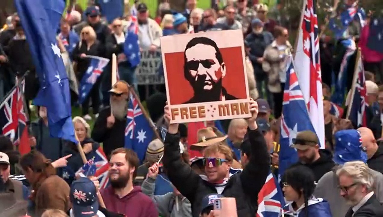 Opposition and government condemn Sunday's demonstrations that converged onto Adelaide