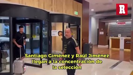 Raúl Jiménez y Santiago Giménez llegan a la concentración del Tri.