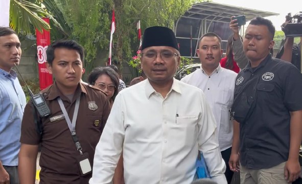 Eks Menag Yaqut Cholil Qoumas Penuhi Panggilan KPK