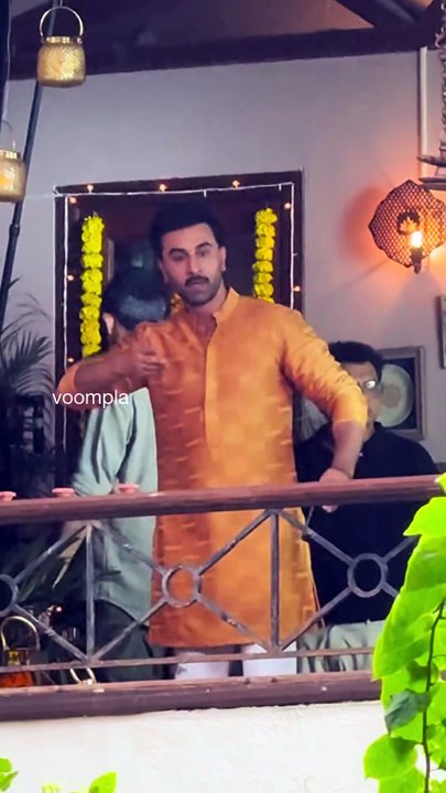 bro went from hi to thappad to wtf scenes as he goes about a shoot day ranbir kapoor