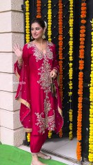 la mujer americana rolls into krishna bungalows for ganesh chaturthi festivities nargis fakhri