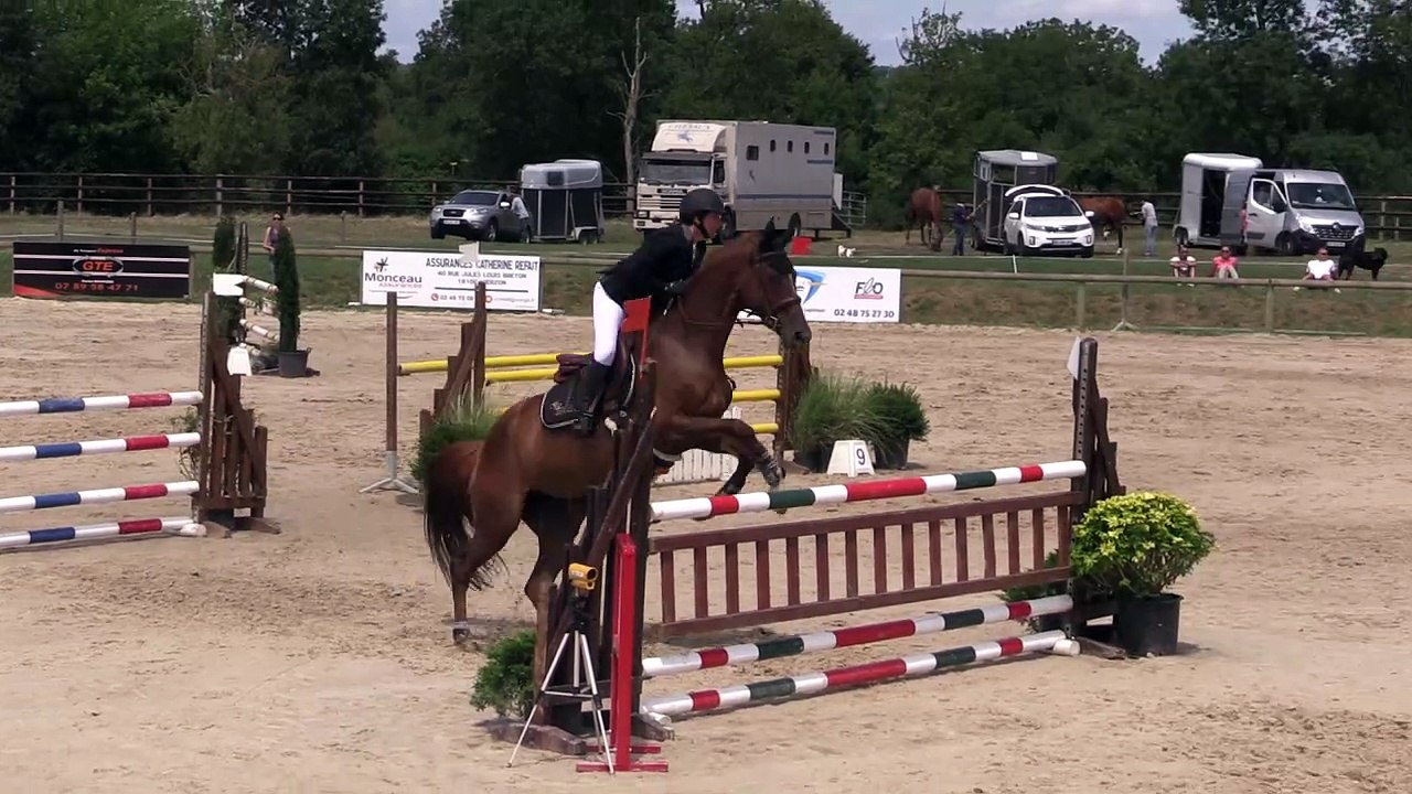 ILE BRAGARD 30-07-2017 Amateur 2 Grand Prix (1,10 m) 33