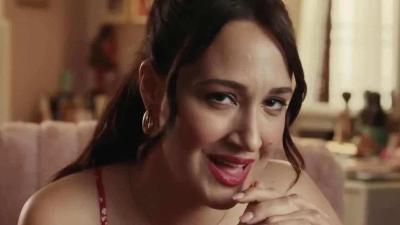 Platonik: Mavi Dolunay Otel Trailer OmeU