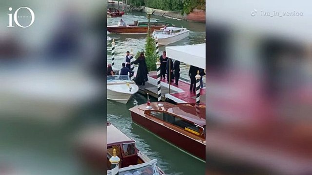 Ambra Angiolini e la figlia Jolanda eleganti e complici sul red carpet di Venezia