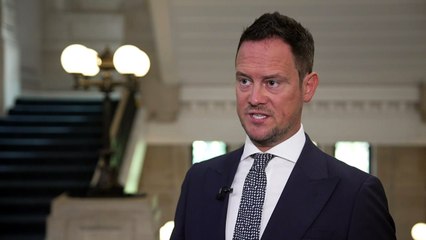 Govt committed to closing 'all asylum hotels'