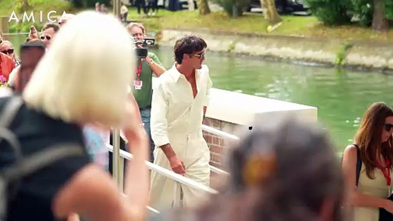 Jacob Elordi a Venezia 2025: l’eleganza moderna...