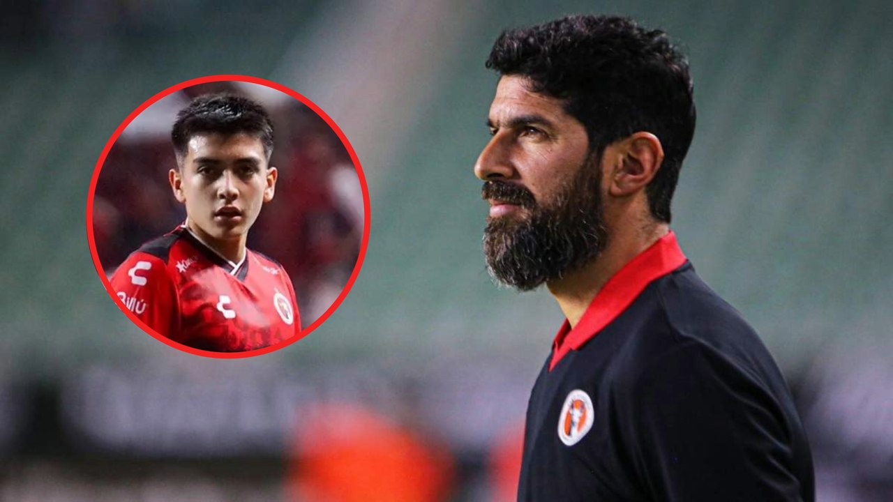 Sebastián Abreu informa que Gilberto Mora salió golpeado del partido, pero confían en que no sea nada grave