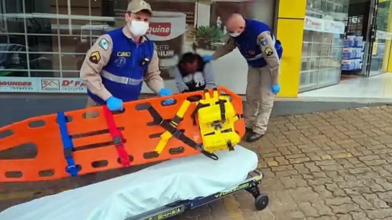 Vendedor de doces é socorrido pelo Siate com ferimentos no rosto no bairro Cascavel Velho
