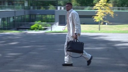 El flow de Mbappé al llegar a la concentración