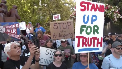 Chicago Mayor, union leaders join Labor Day protest against Trump’s crackdown plans