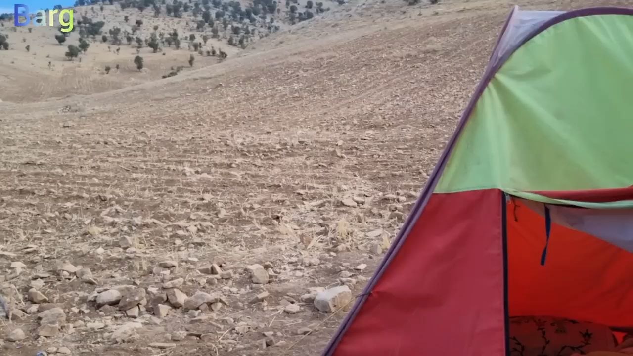 Hi watch nomadic life of two couples