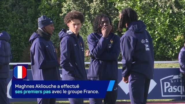 Bleus - Mbappé tout sourire, premiers pas d'Akliouche