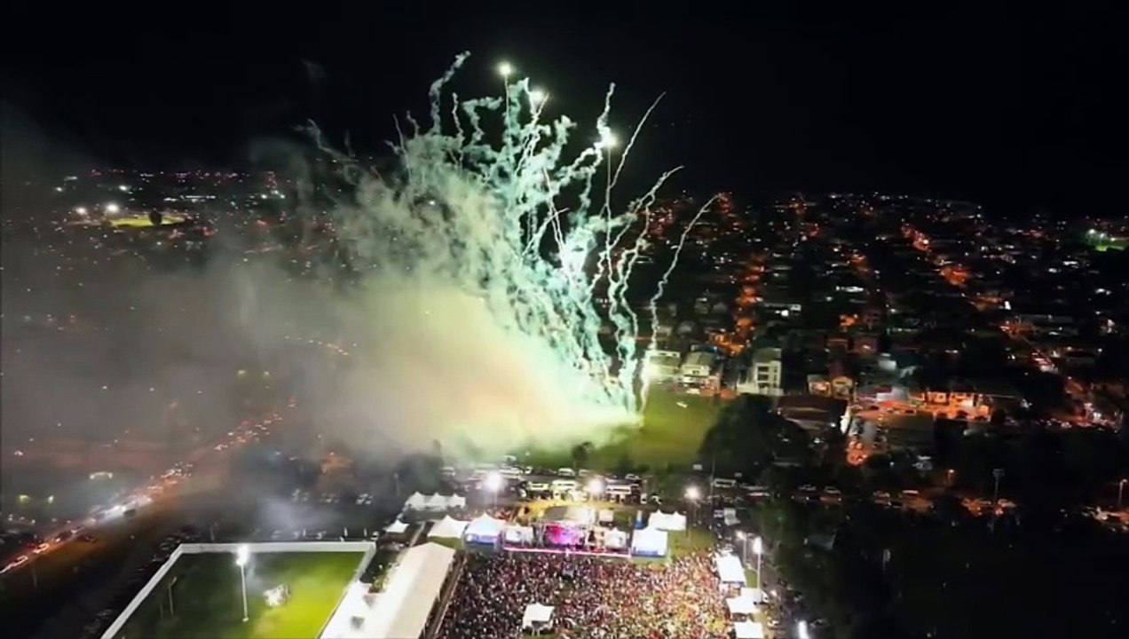 THOUSANDS FLOCK TO TUNAPUNA FOR INDP DAY