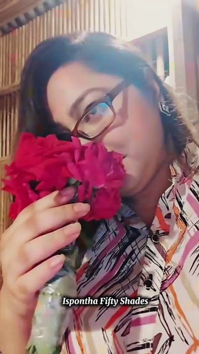 ফুলের সুবাসে মনটাই ভাল হয়ে যায়, সেই সাথে এতো সুন্দর পরিবেশ - শহরের কোলাহল ছেড়ে, ৩০০ ফিটে প্রাকৃতিক পরিবেশের মাঝে শান্তির খোঁজ  🏡🍛- Ispontha Fifty Shades  . . #GrameenBilas #300FeetPurbachal #বাংলারস্বাদ #৩০০ফিট #GrameenAmbience #FoodieBD #BanglaFood #i