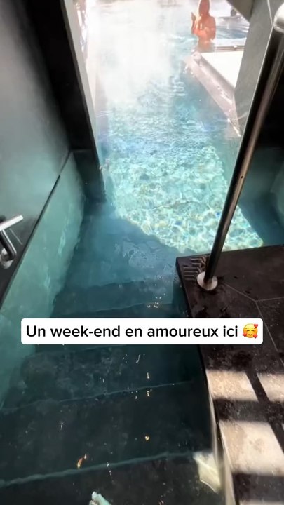 Besoin d’un week-end en amoureux ? On a ce qu’il te faut ! ✨📍 QC Termes Chamonix Crédits : @_camillemnr 🎁 Tous nos bons plans en bio ! ❤️‍🔥👉🏻 Abonne-toi pour encore plus de contenus !