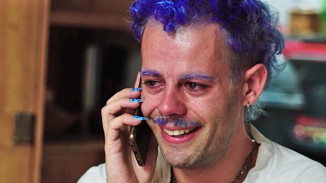 Rire, se battre et devenir Bande-annonce VF