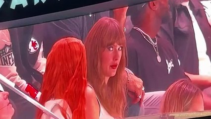 Taylor Swift sommersa dai fischi al Super Bowl. La sua delusione: «Cosa succede?»