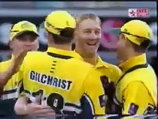 2002 Challenge Series | Australia vs Pakistan, 3rd ODI at Brisbane.