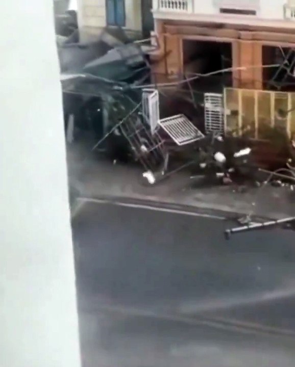 Terrifying Winds Slam Halong Bay as Typhoon Yagi Strikes Quảng Ninh, Vietnam 🇻🇳 (07.09.2024)