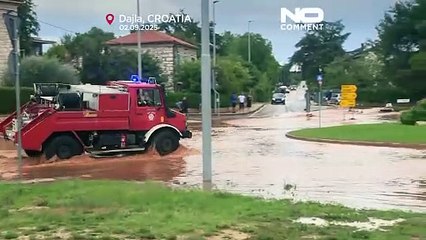 سیل ناگهانی در شبه جزیره ایستریا در کرواسی خیابان‌ها را زیر آب برد