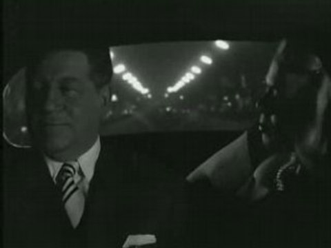 TOUCHEZ PAS AU GRISBI 1