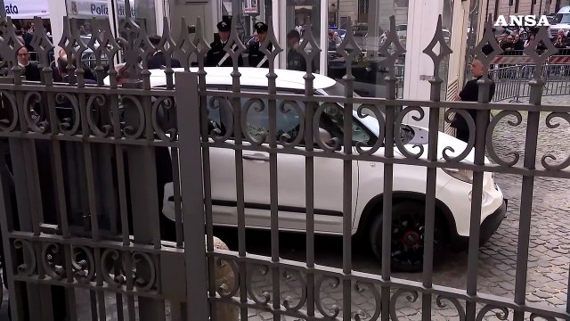Il ritorno di Papa Francesco in Vaticano dopo il lungo ricovero
