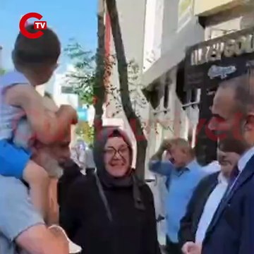 Kayyum atanan Müjdat Gürbüz, Gaziosmanpaşa Belediyesi'ne meclis oylamasıyla seçilen AKP'liyi tebrik etmiş!