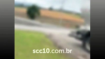 Mulher nua foge de hospital em SC após surto e é encontrada em BR