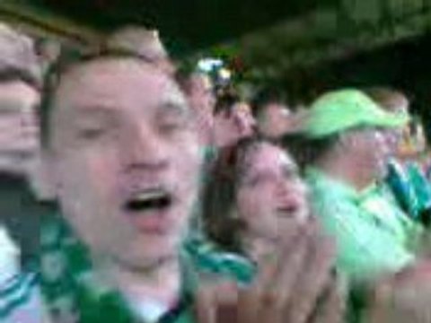 dans le kop sud pendant le match ASSE/MONACO