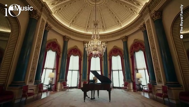 Re Carlo III dj per un giorno: nella sua playlist per il Commonwealth Day c'è anche Bob Marley