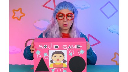 OMG! 🐷💥 Piggy Bank Exploded?! Squid Game Money Grab Challenge with Paper Figures! 💸